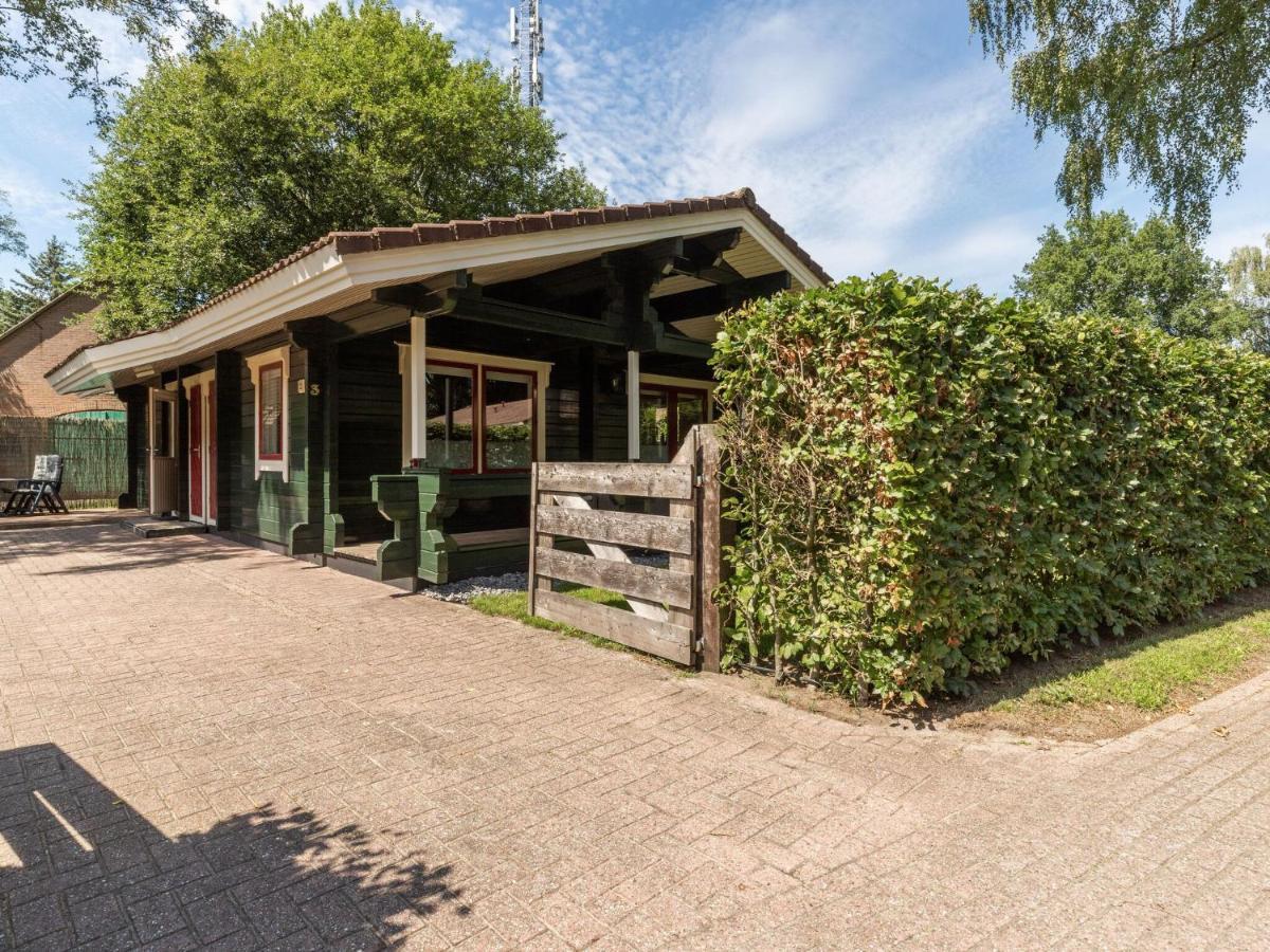 Luxurious Chalet In Guelders By The Forest Hulshorst Exterior foto